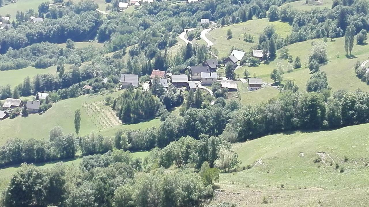 Bel Appartement Au Rez De Chaussee D'Un Chalet Jarrier Экстерьер фото